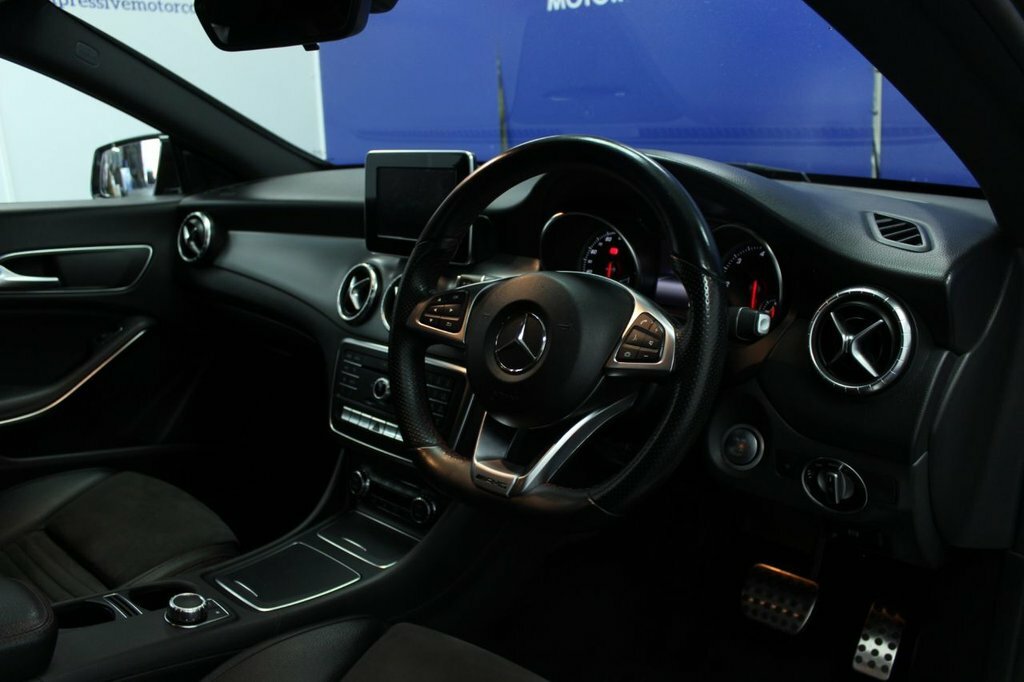 Mercedes-Benz CLA Class 2.1L Amg Line WD19SVN White #6