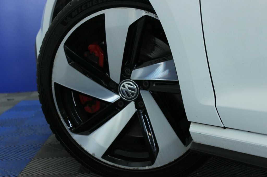 Volkswagen Golf 2L Gti Performance FN20EDF White #4