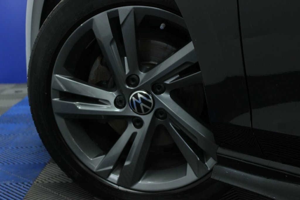 Volkswagen Golf 1.5L R-line CA70FUB Black #4
