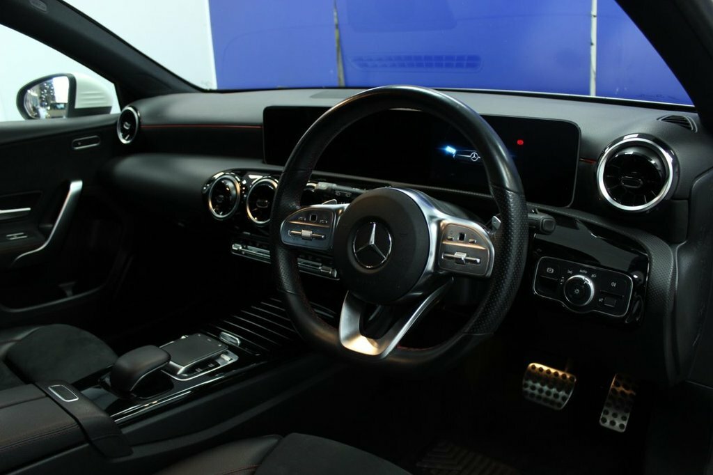 Mercedes-Benz A Class 2L Amg Line GX69OSW White #6