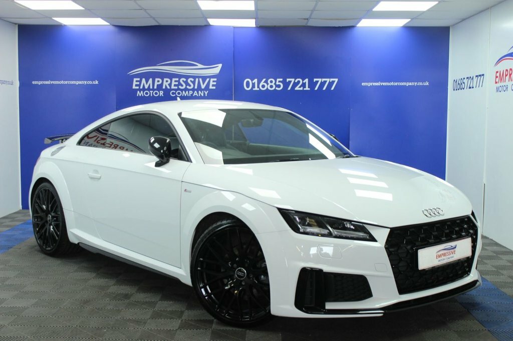 Audi TT 2L Black Edition White