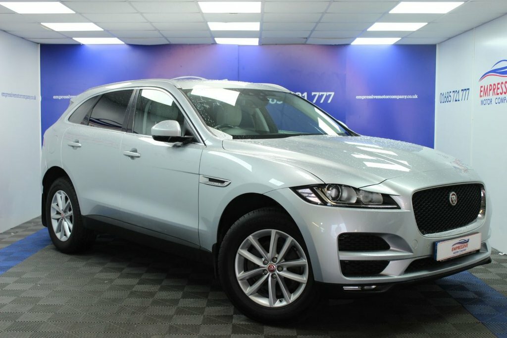 Jaguar F-Pace 2L Prestige Silver