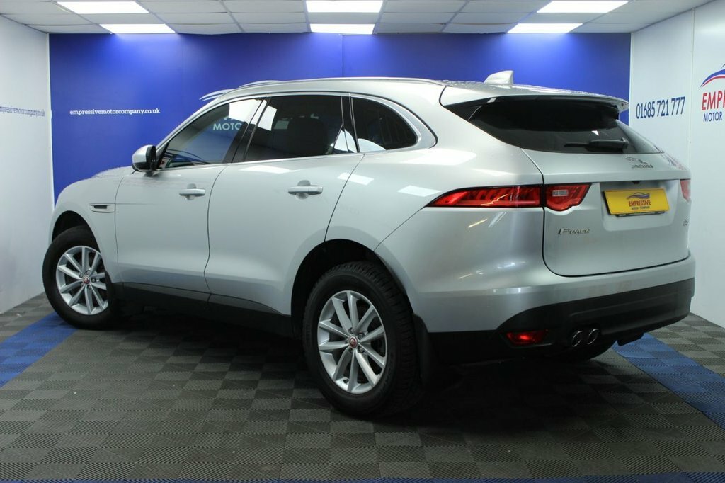 Jaguar F-Pace 2L Prestige CK17CPV Silver #2