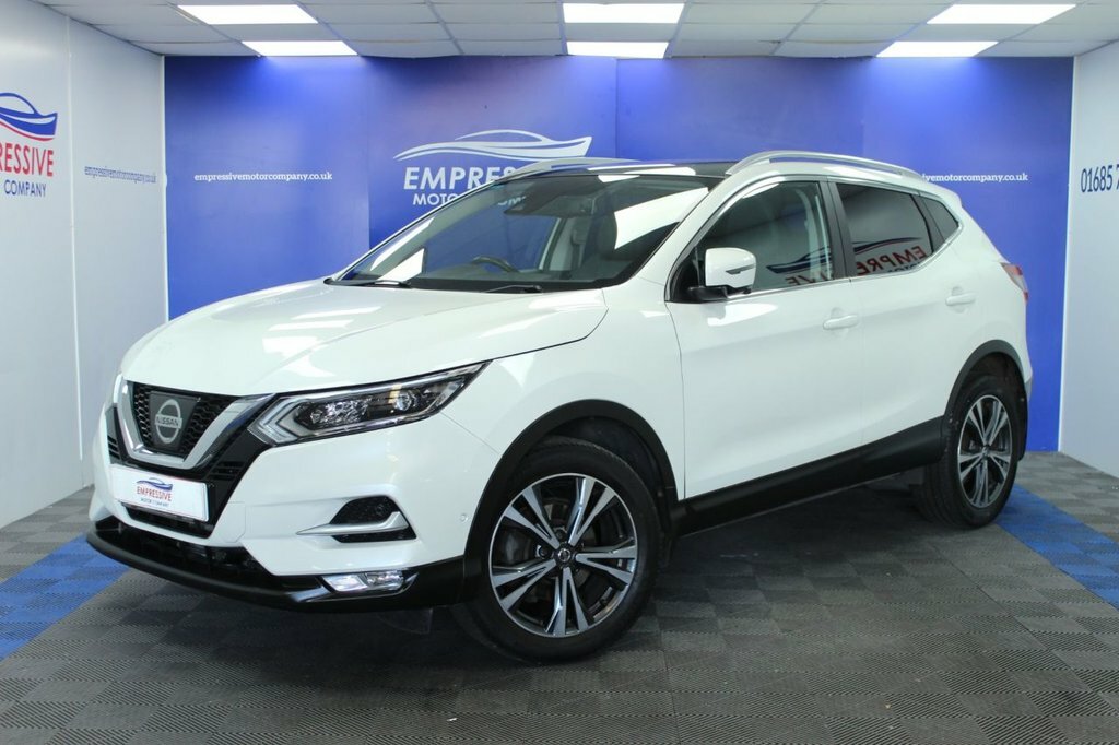 Nissan Qashqai 1.2L Tekna WJ18YLV White #4