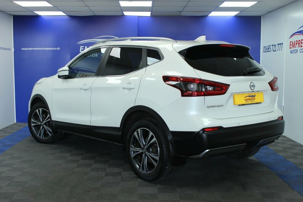 Nissan Qashqai 1.2L Tekna WJ18YLV White #3