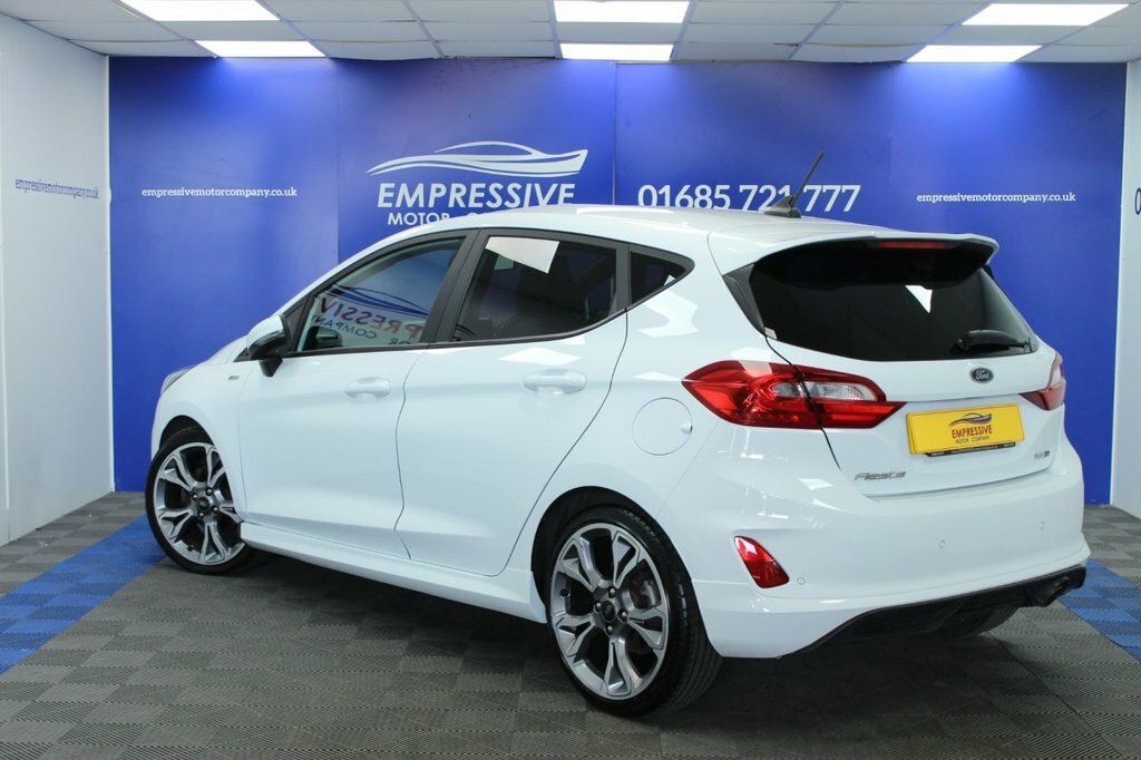 Ford Fiesta 1L St-line X Edition YP21LGZ White #2