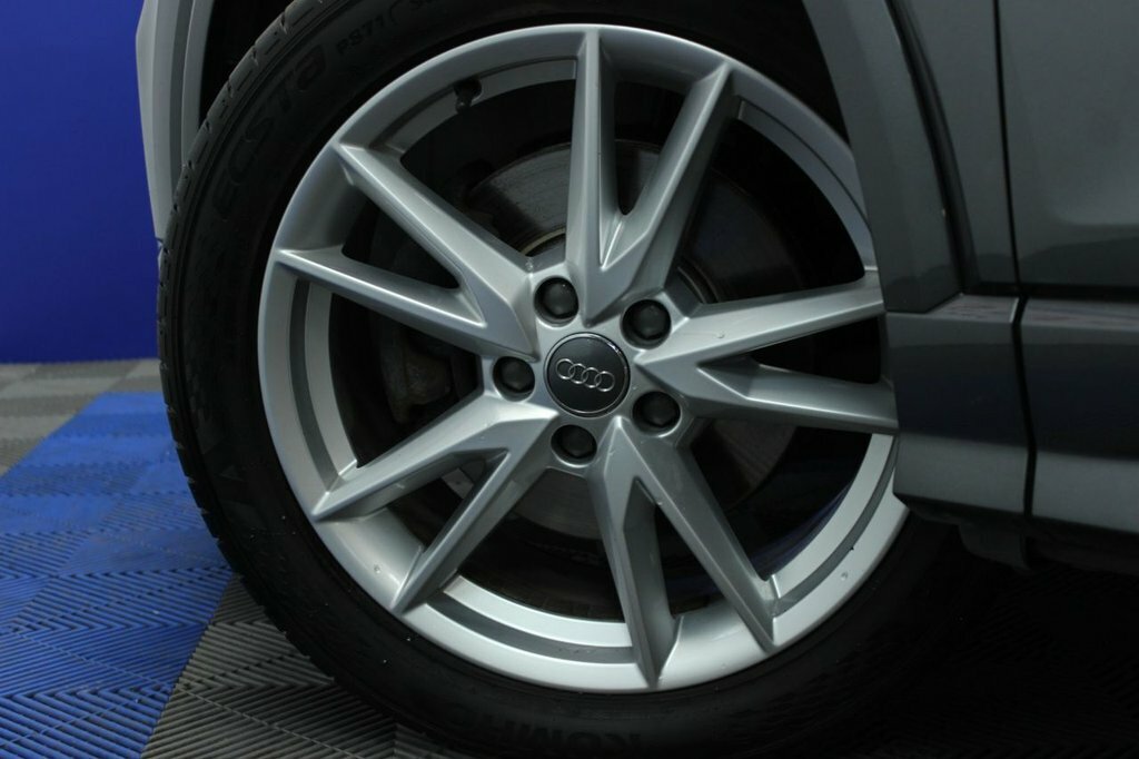Audi Q2 1.6L S Line WV68YLD Grey #5
