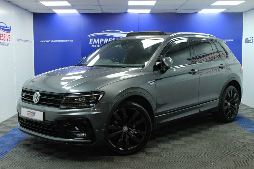 Volkswagen Tiguan 2L R-line Tech GL19NXS Grey #3