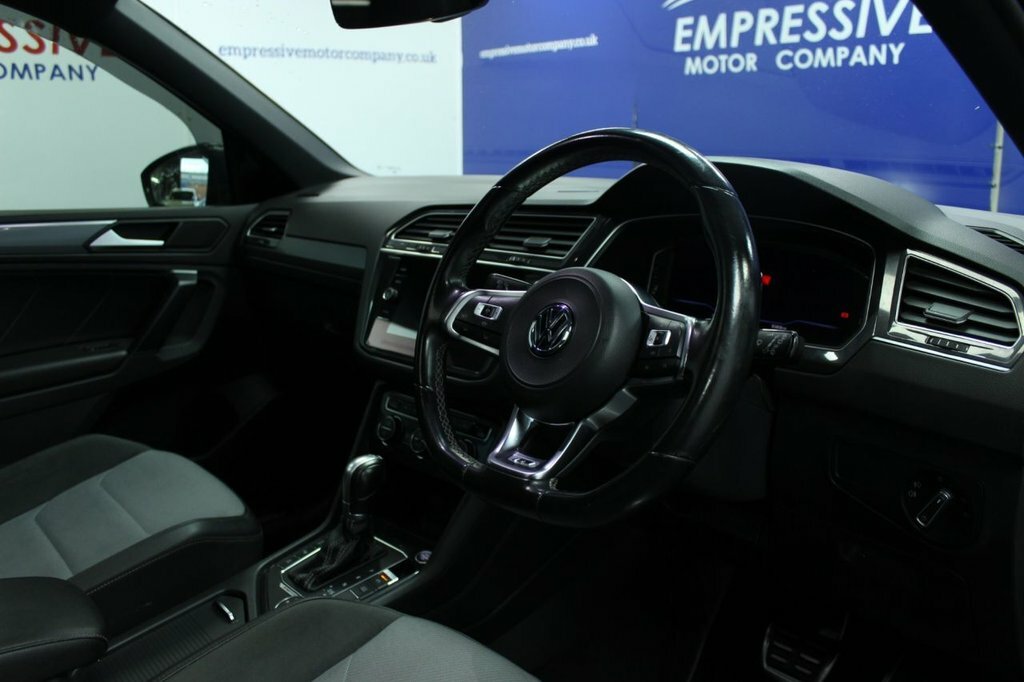 Volkswagen Tiguan 2L R-line Tech GL19NXS Grey #6