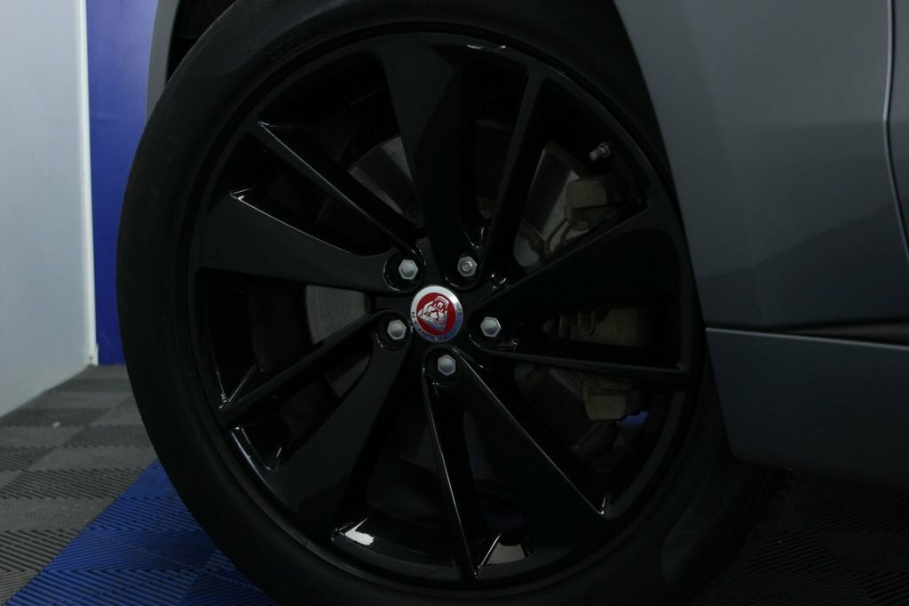 Jaguar F-Pace 2L R-dynamic Se RE21YBK Grey #4