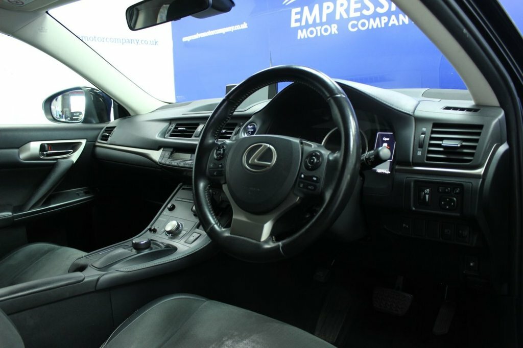 Lexus CT 1.8L Luxury Black #5