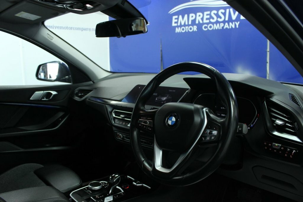 BMW 1 Series 1.5L Sport FG69GXA Blue #5
