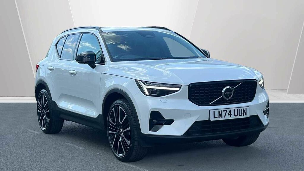 Volvo XC40 Ultra, B3 Mild Hybrid, Dark White