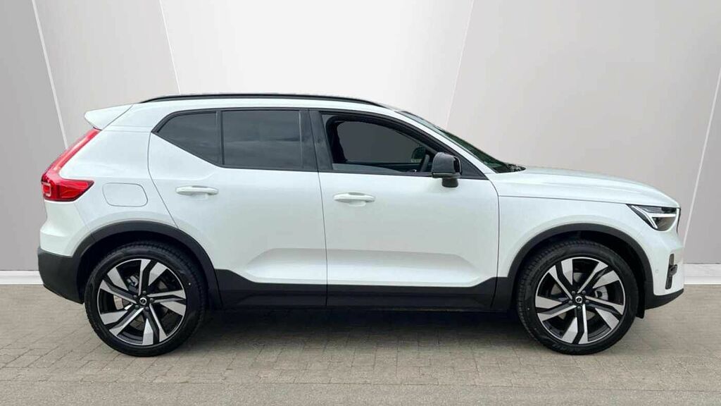 Volvo XC40 Ultra, B3 Mild Hybrid, Dark LM25HMU White #3