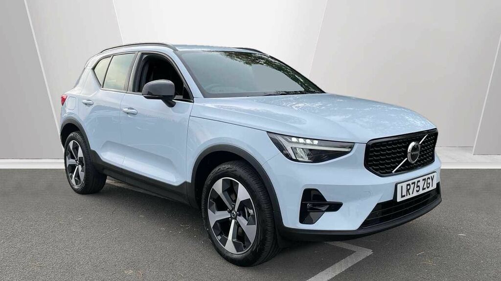 Volvo XC40 Plus, B3 Mild Hybrid, Dark Blue