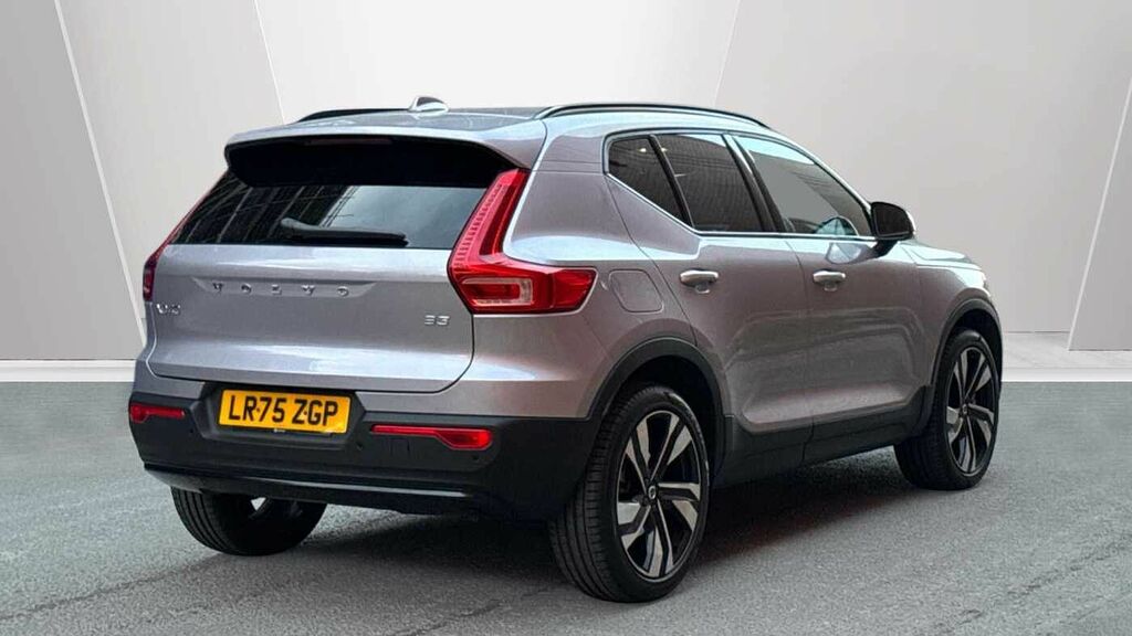 Volvo XC40 Plus, B3 Mild Hybrid, Dark LR75ZGP Silver #2