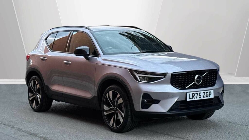 Volvo XC40 Plus, B3 Mild Hybrid, Dark Silver