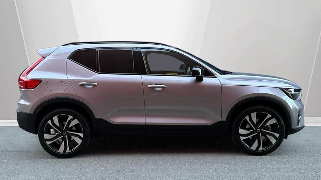 Volvo XC40 Plus, B3 Mild Hybrid, Dark LR75ZGP Silver #3