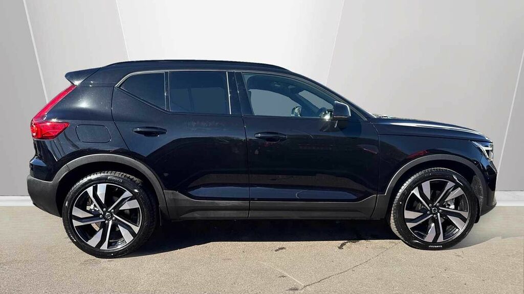 Volvo XC40 Plus, B3 Mild Hybrid, Dark LR75ZHY Black #3