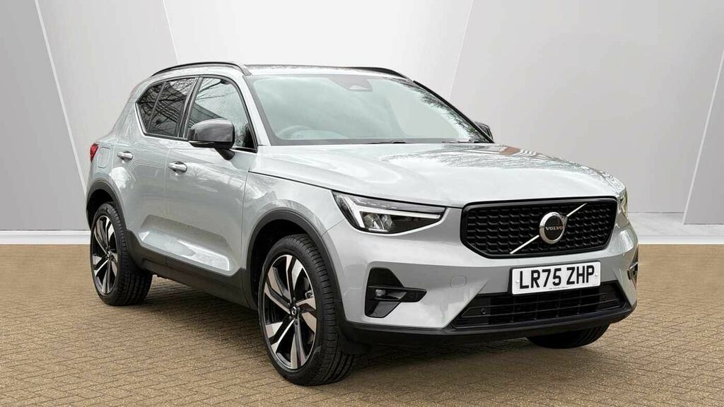 Volvo XC40 Plus, B3 Mild Hybrid, Dark Grey