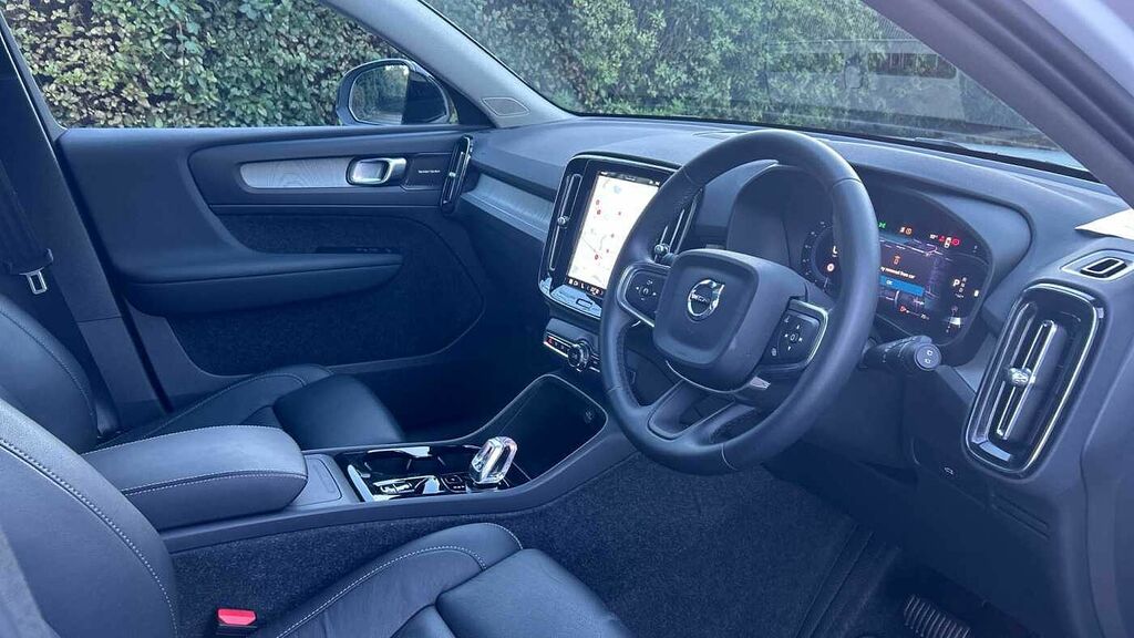 Volvo XC40 Ultra, B4 Mild Hybrid, Dark RF74ZPP White #4