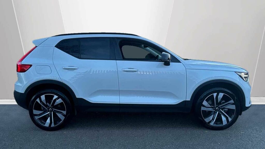 Volvo XC40 Ultra, B4 Mild Hybrid, Dark RF74ZPP White #3