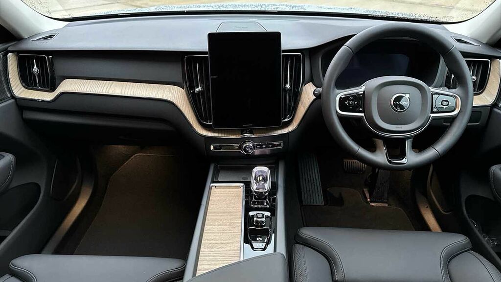 Volvo XC60 Plus, B5 Awd Mild Hybrid, Dark RJ75FVH Grey #5