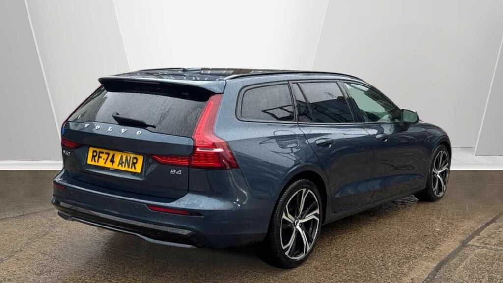 Volvo V60 Plus, B4 Mild Hybrid, Dark RF74ANR Blue #2