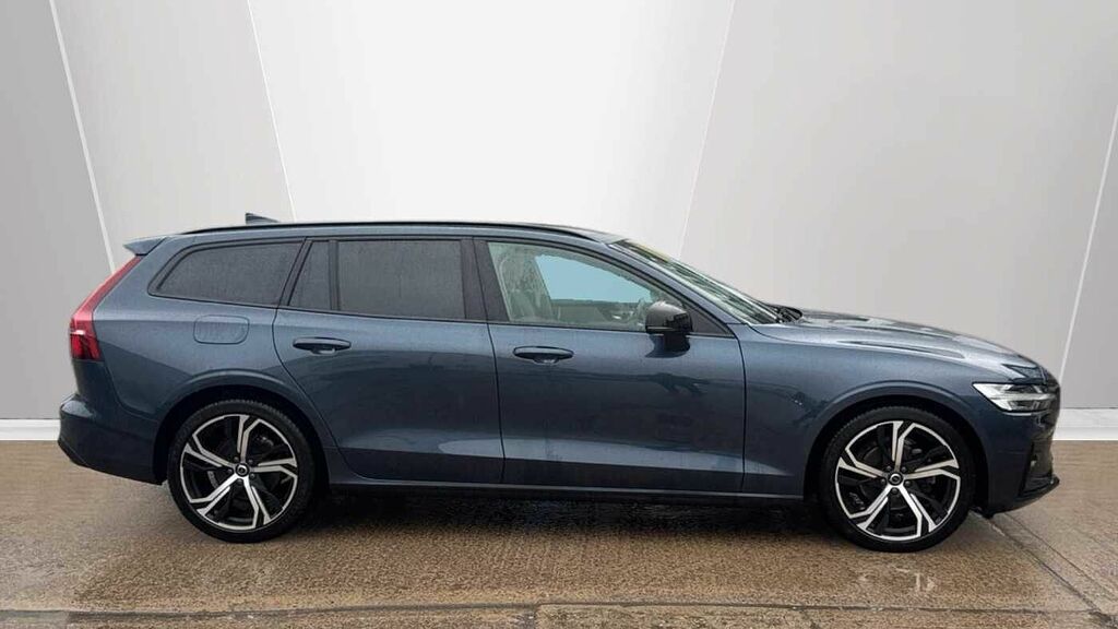 Volvo V60 Plus, B4 Mild Hybrid, Dark RF74ANR Blue #3