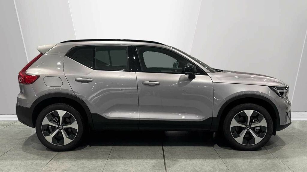 Volvo XC40 Plus, B3 Mild Hybrid, Dark LS75CVV Silver #3