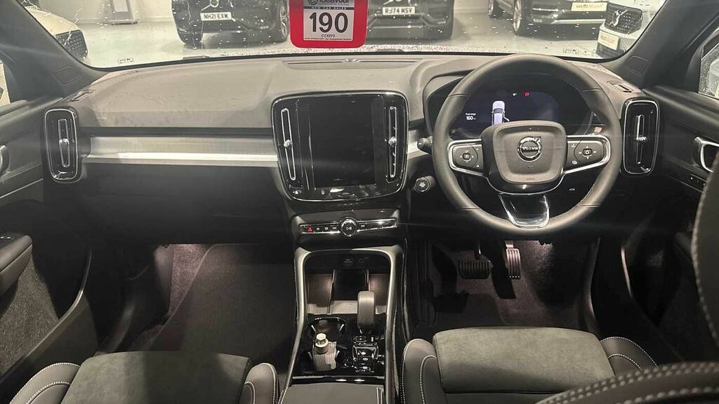 Volvo XC40 Plus, B3 Mild Hybrid, Dark LS75CVV Silver #5