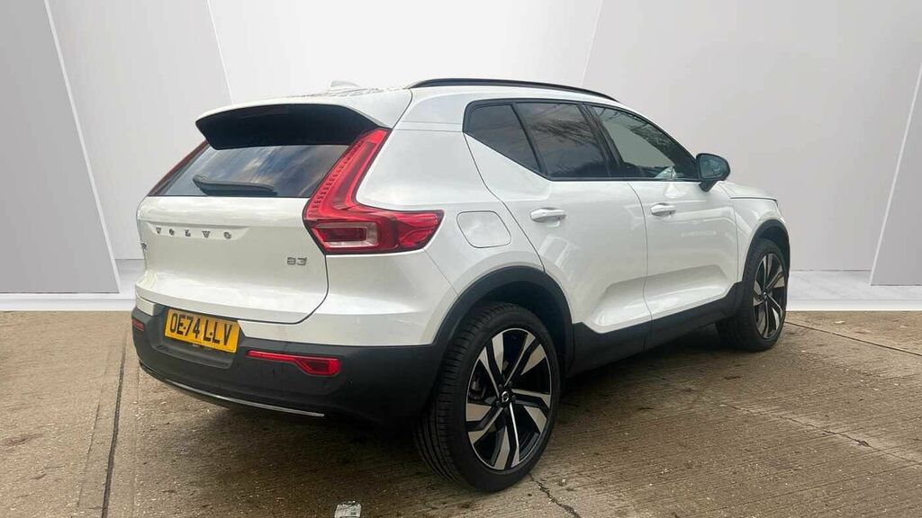 Volvo XC40 Ultra, B3 Mild Hybrid, Dark OE74LLV White #2