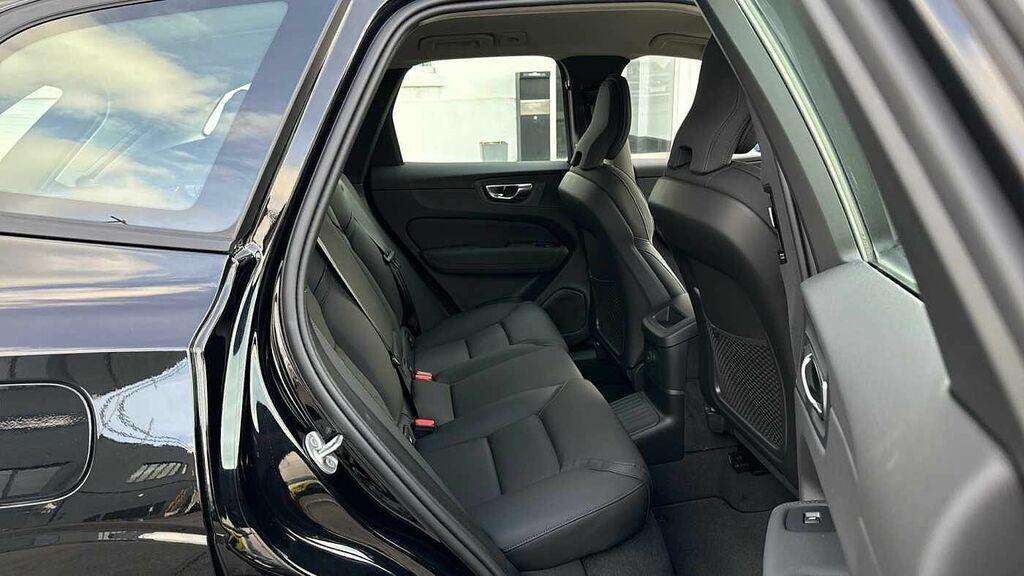 Volvo XC60 Core, T6 Awd Plug-in Hybrid, Black #6