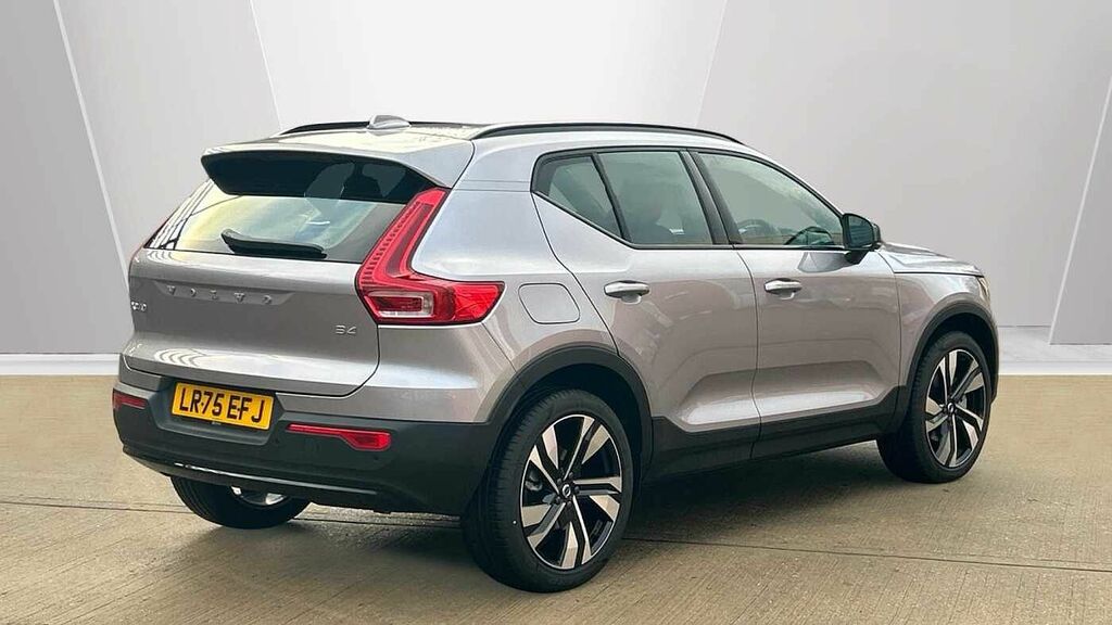Volvo XC40 Plus, B4 Mild Hybrid, Dark LR75EFJ Silver #2