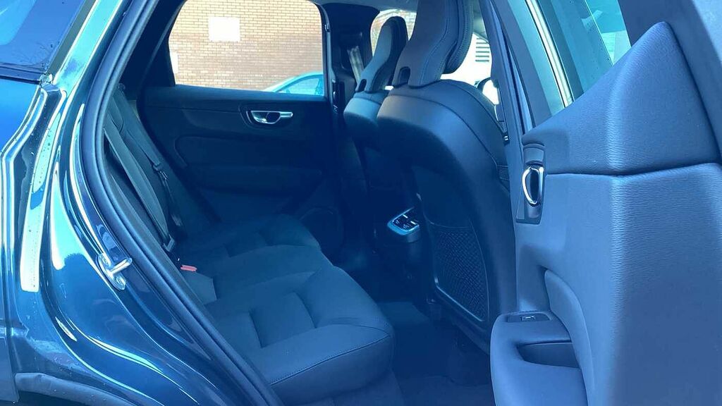 Volvo XC60 Plus, B5 Awd Mild Hybrid, Dark LM75UTY Blue #6