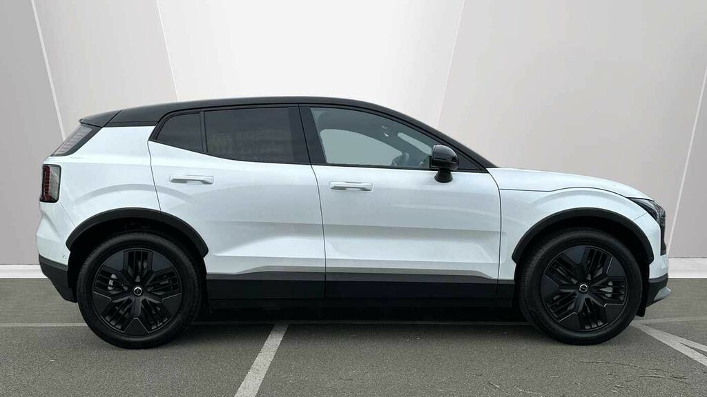 Volvo EX30 Ultra, Twin Motor Performance, LR75CHG White #3