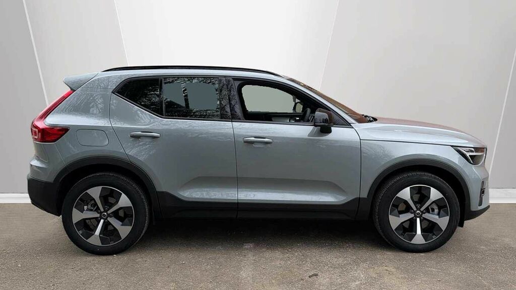 Volvo XC40 Plus, B4 Mild Hybrid, Dark RV75PGO Grey #3