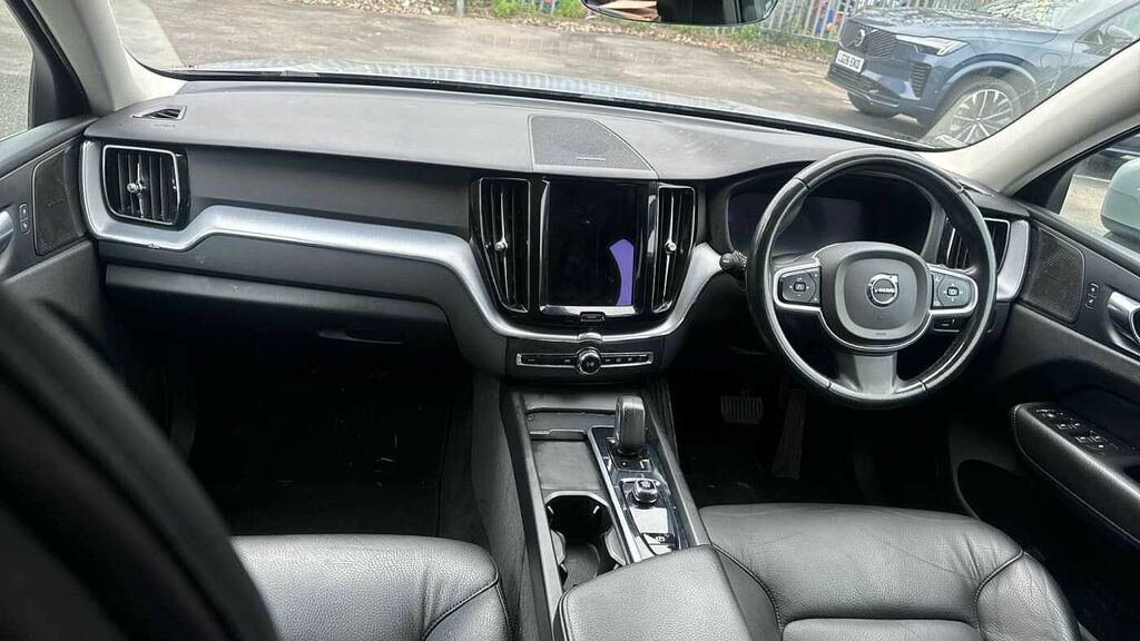 Volvo XC60 Momentum, B4 Awd Mild Hybrid LO71BYG Silver #4