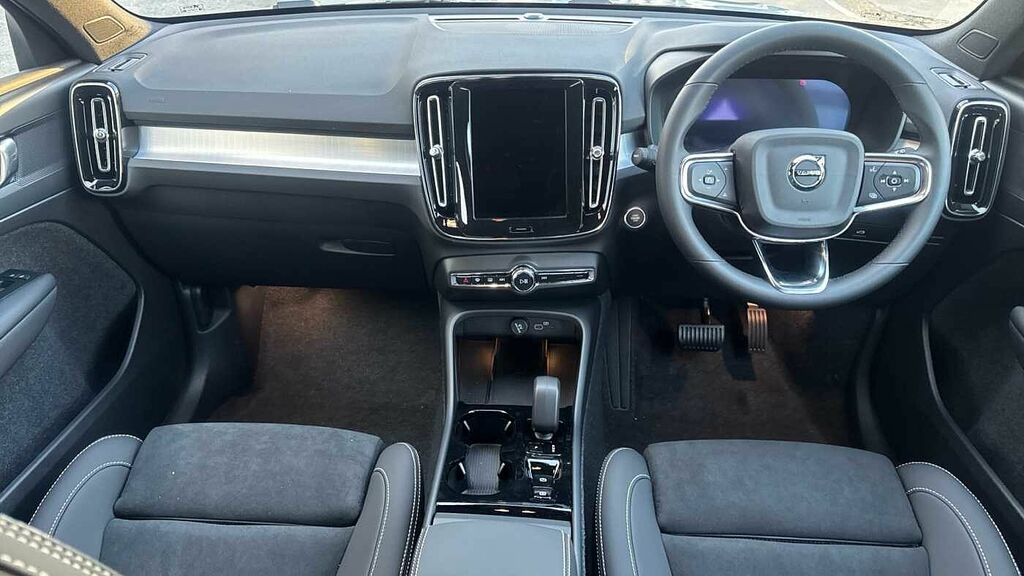 Volvo XC40 Plus, B4 Mild Hybrid, Dark RV75PGY Grey #5