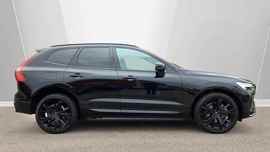 Volvo XC60 Black Edition Ultra, T8 Awd Plug-in Hybrid, Electr LR75EFM Black #3