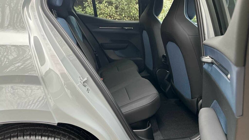 Volvo EX30 Plus, Twin Motor Performance, RO75AVR Grey #6