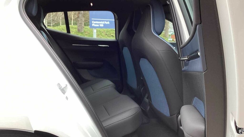 Volvo EX30 Plus, Twin Motor Performance, LR75XVK White #6