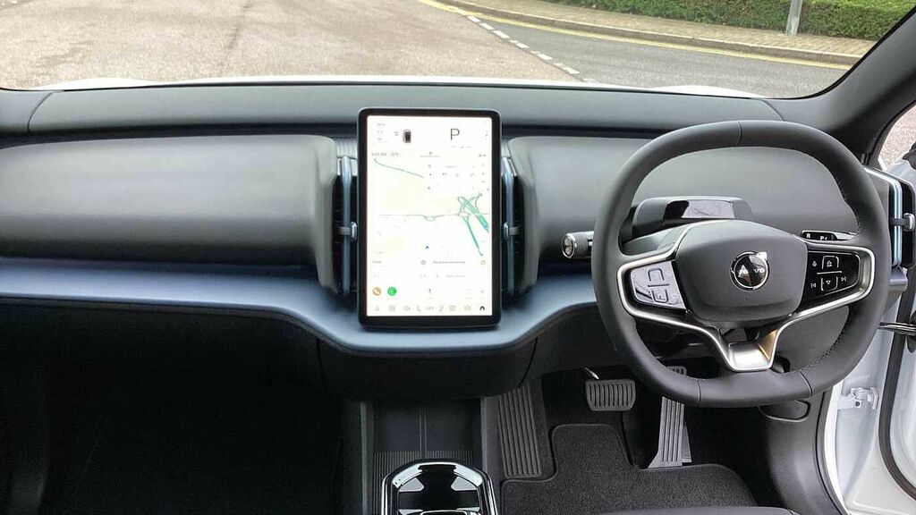 Volvo EX30 Plus, Twin Motor Performance, LR75XVK White #5