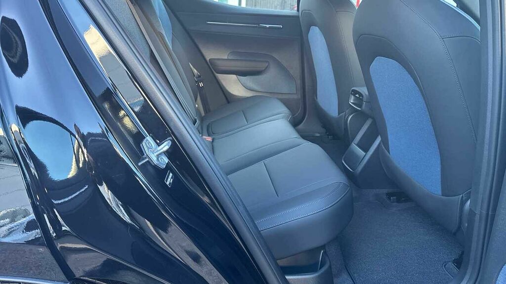 Volvo EX30 Plus, Twin Motor Performance, LR75XXV Black #6