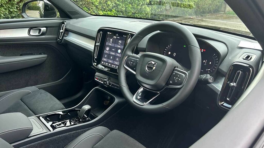 Volvo XC40 Black Edition Plus, B4 Mild Hybrid, LR75ZHC Black #4