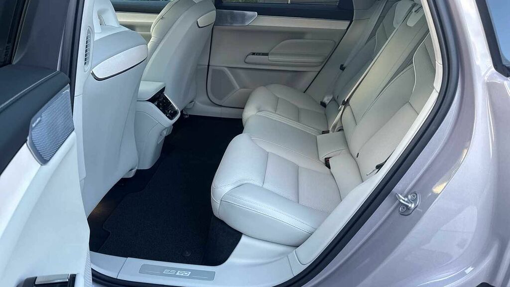 Volvo ES90 Ultra, Single Motor Extended Range, LA75ZHG Silver #6