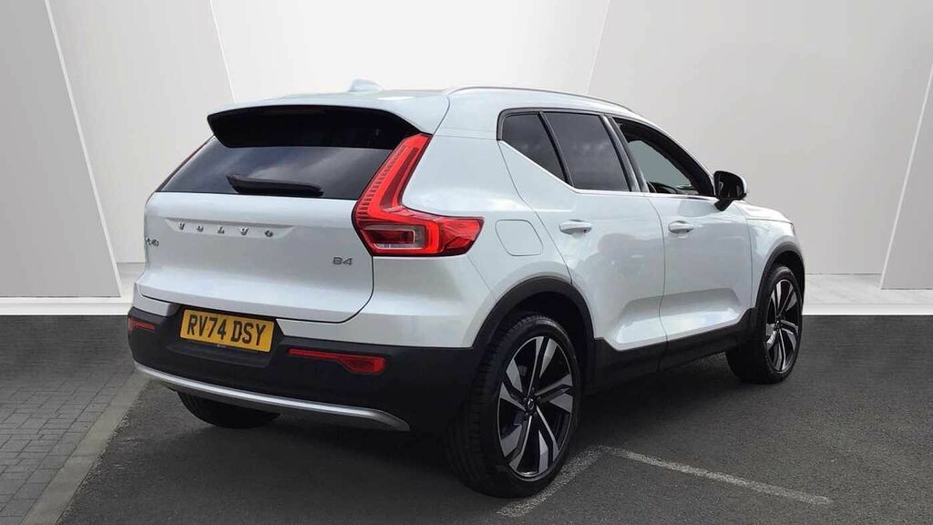 Volvo XC40 Ultra, B4 Mild Hybrid, Bright RV74DSY White #2