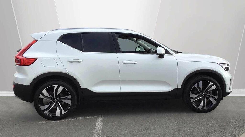 Volvo XC40 Ultra, B4 Mild Hybrid, Bright RV74DSY White #3