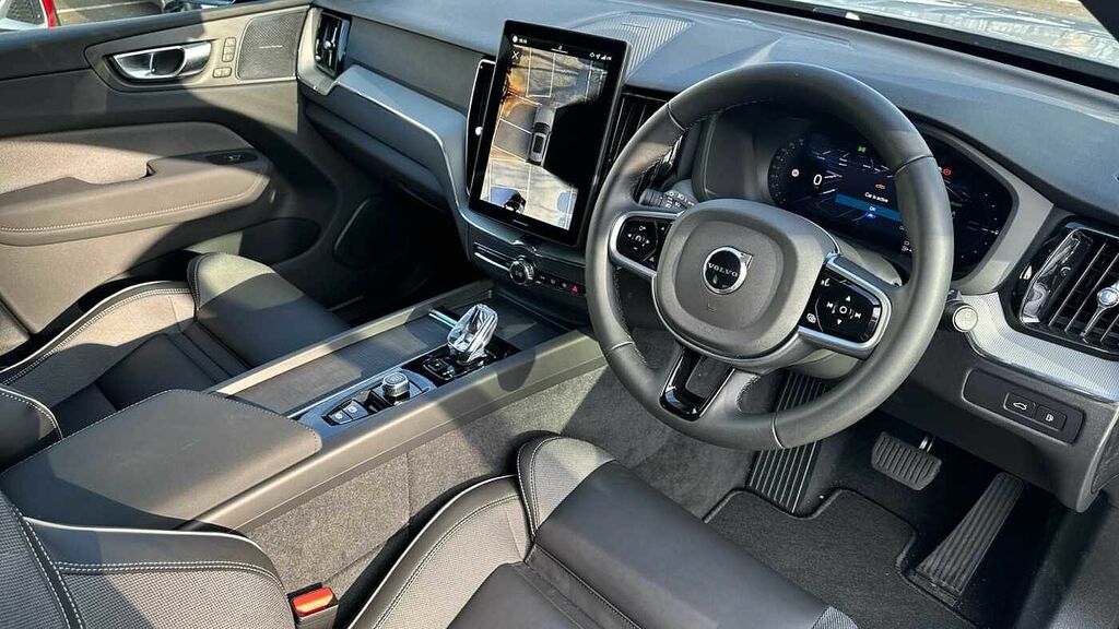 Volvo XC60 Black Edition Plus, T6 Awd Plug-in Hybrid, Electri LR26WYK Grey #4
