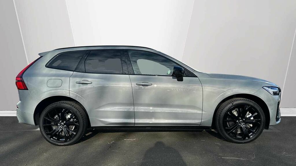 Volvo XC60 Black Edition Plus, T6 Awd Plug-in Hybrid, Electri LR26WYK Grey #3